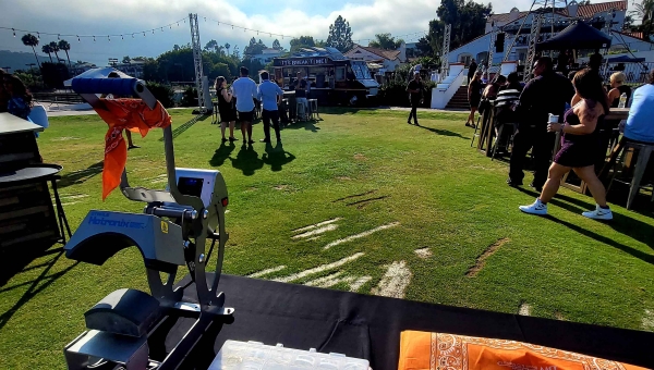 Live Screen Printing In The Windy City - Chicago Illinois 